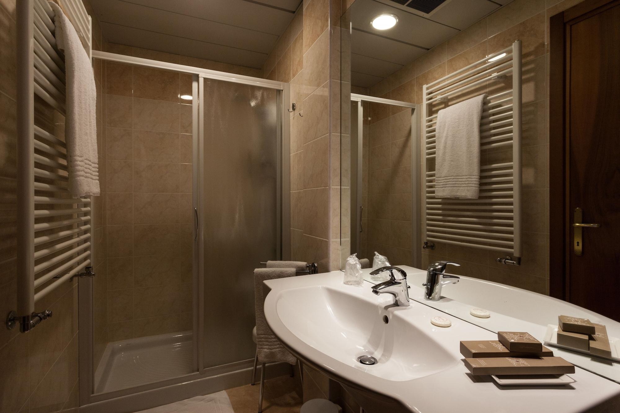 La Villa - Sure Hotel Collection By Best Western Ivrea Exterior photo