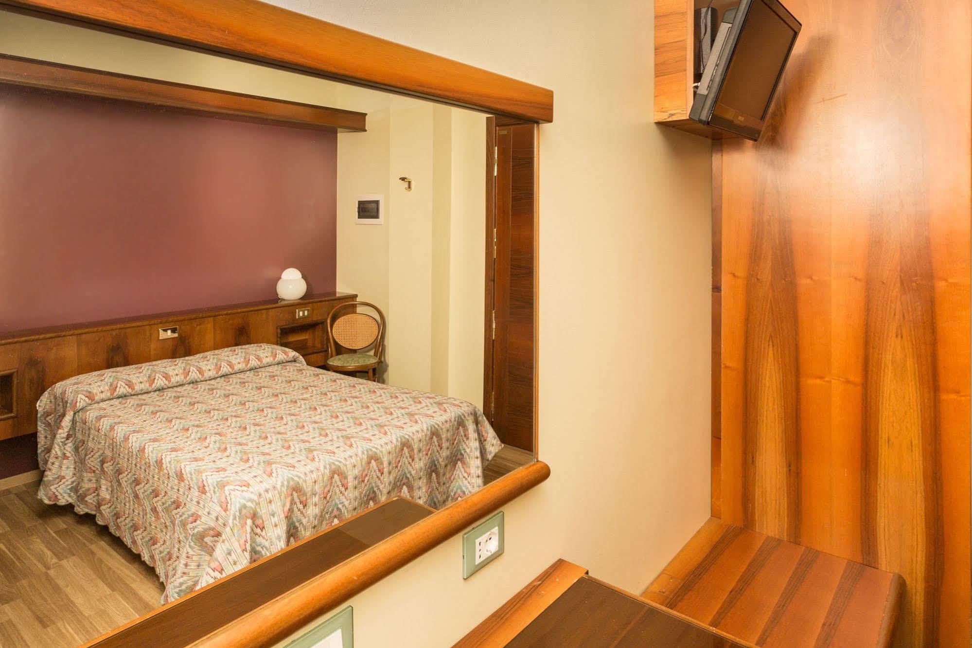 La Villa - Sure Hotel Collection By Best Western Ivrea Exterior photo