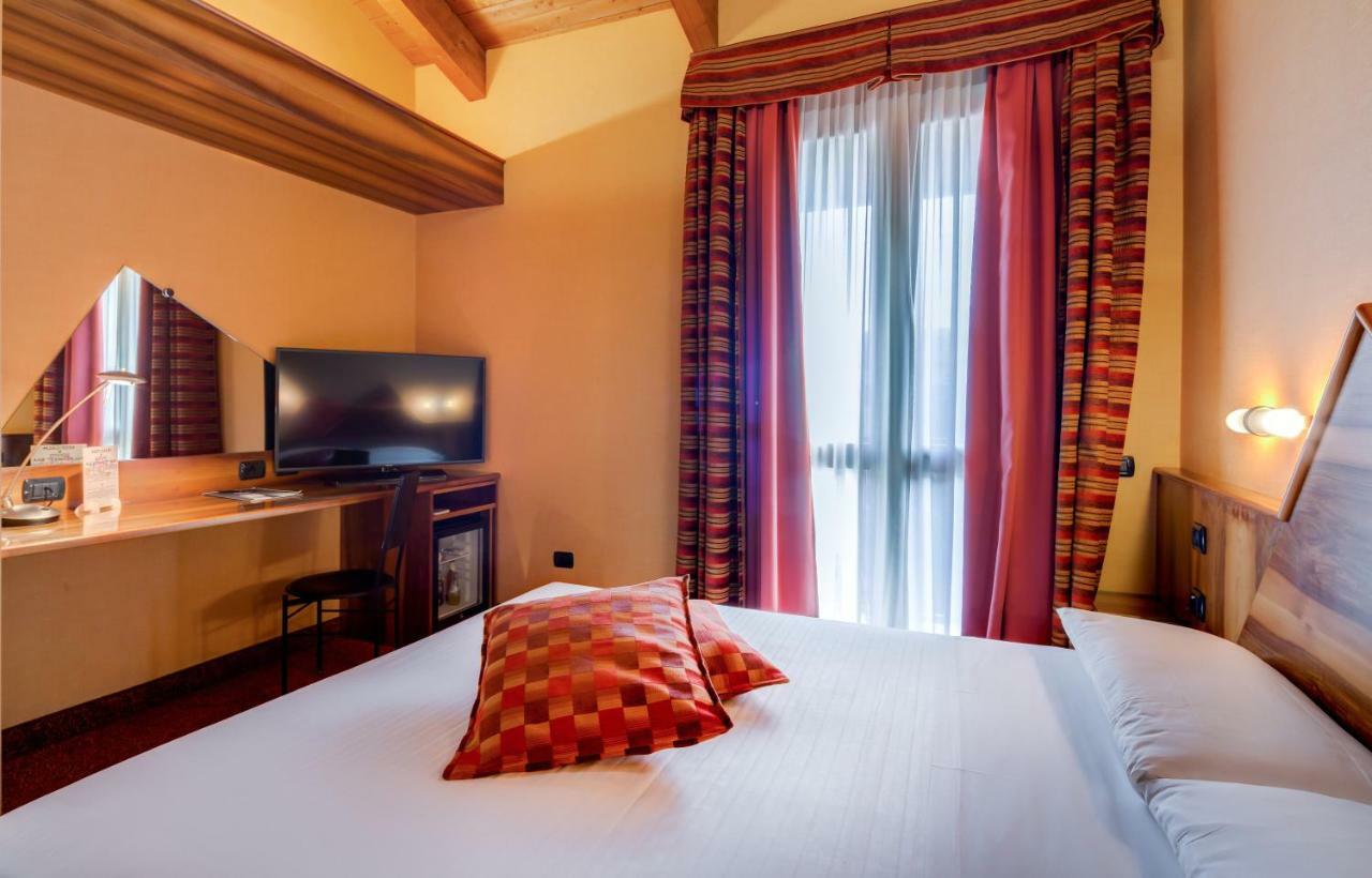 La Villa - Sure Hotel Collection By Best Western Ivrea Exterior photo